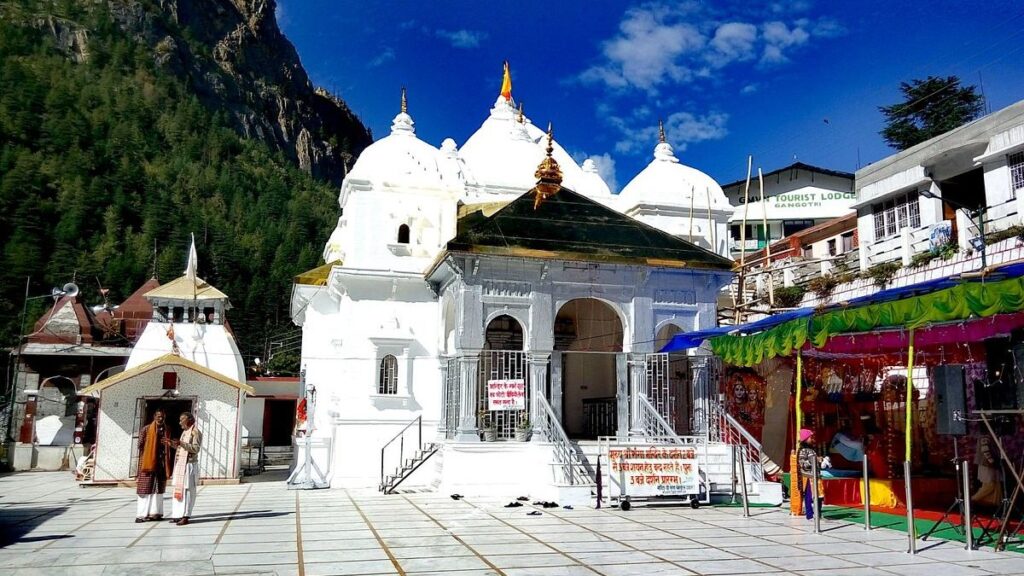 When is Gangotri less crowded